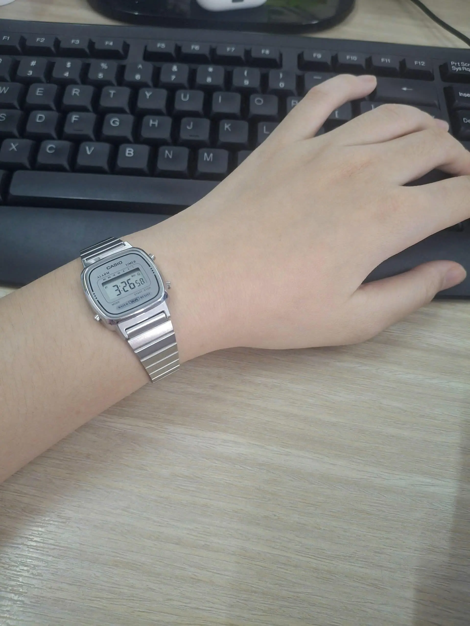Khách hàng review Đồng hồ Casio Vintage 24.6 mm Nữ LA670WA-7DF 3