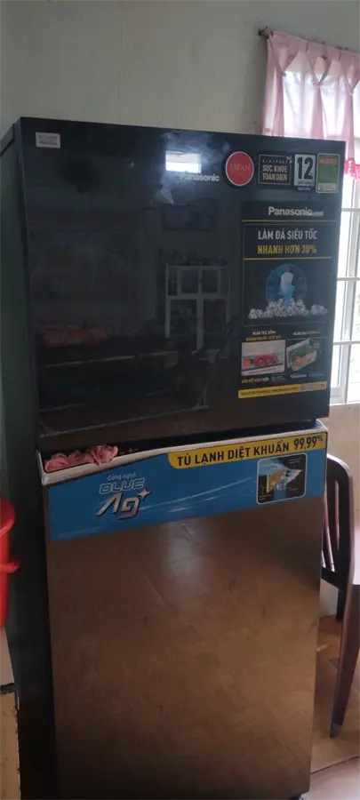 Khách hàng review Tủ lạnh Panasonic Inverter 326 lít NR-TL351VGMV 19