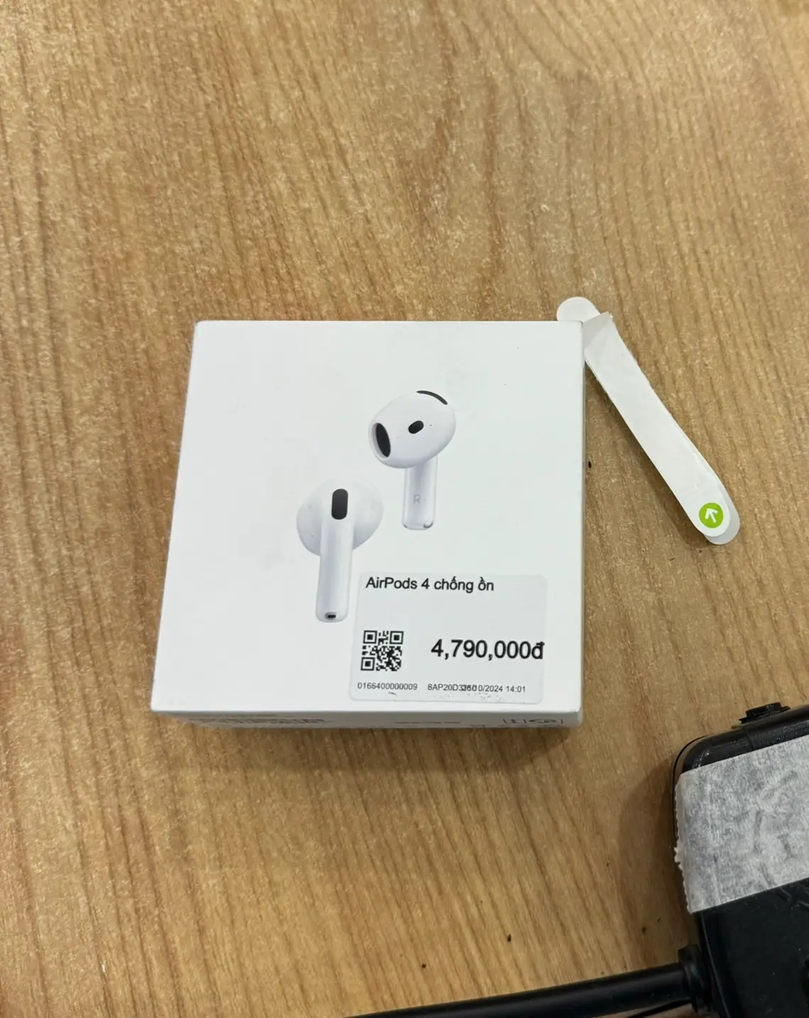 Khách hàng review AirPods 4 (chống ồn) 4