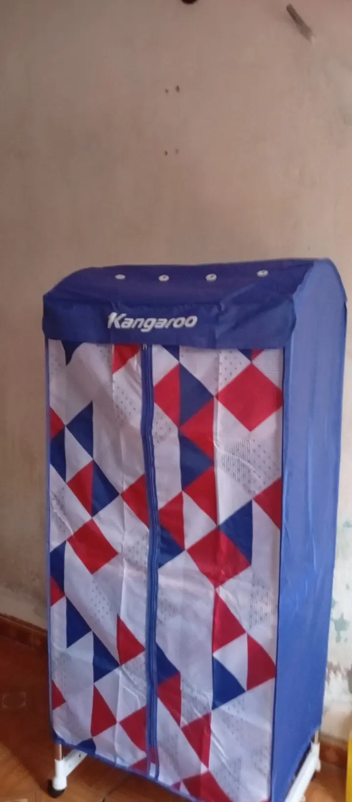 Khách hàng review Tủ sấy quần áo Kangaroo 15 kg KG310 2