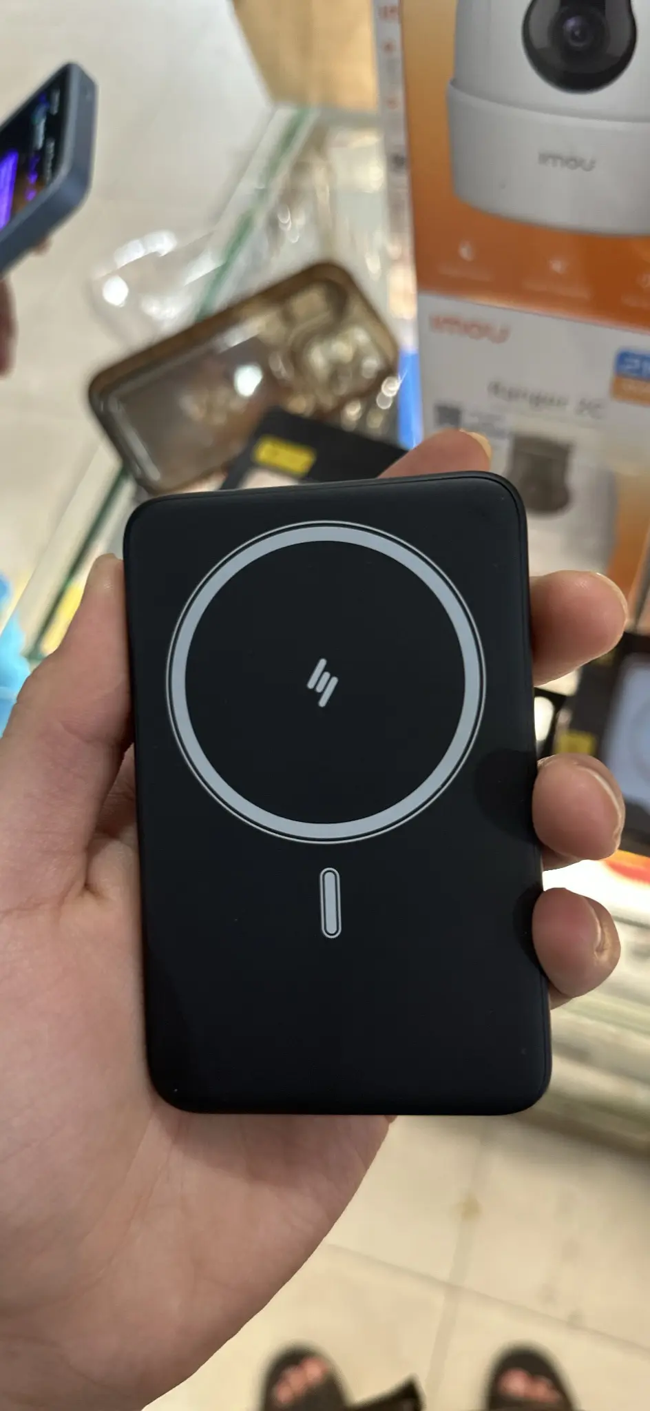 Khách hàng review Pin sạc dự phòng Polymer 10000mAh Không dây Magnetic Type C PD 20W Xmobile JP331 5