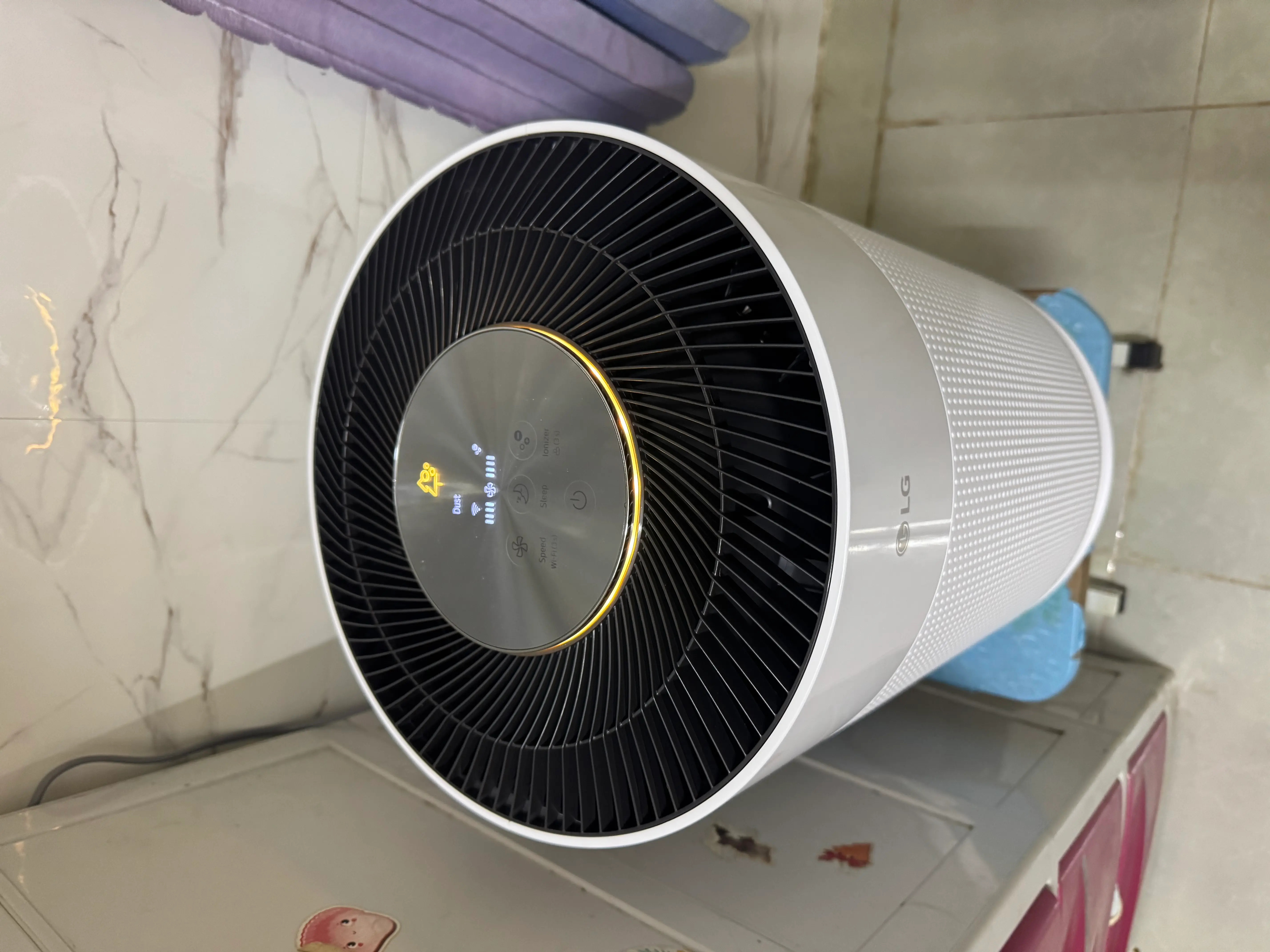 Khách hàng review Máy lọc không khí LG PuriCare 360 Hit AS60GHWG0 41W 2