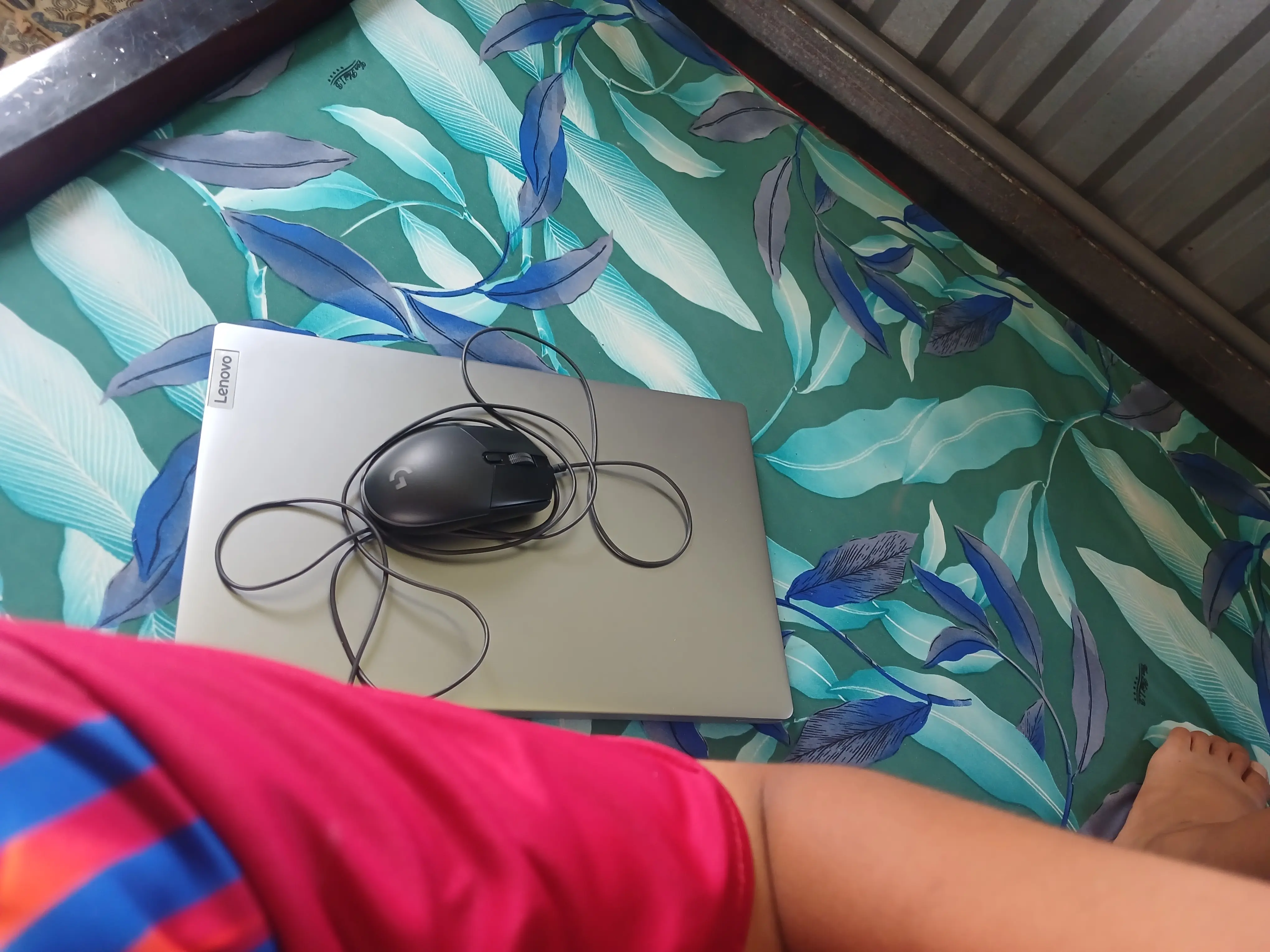 Khách hàng review Laptop Lenovo Ideapad Slim 3 15AMN8 - 82XQ00J0VN (R5 7520U, 16GB, 512GB, Full HD, Win11) 2