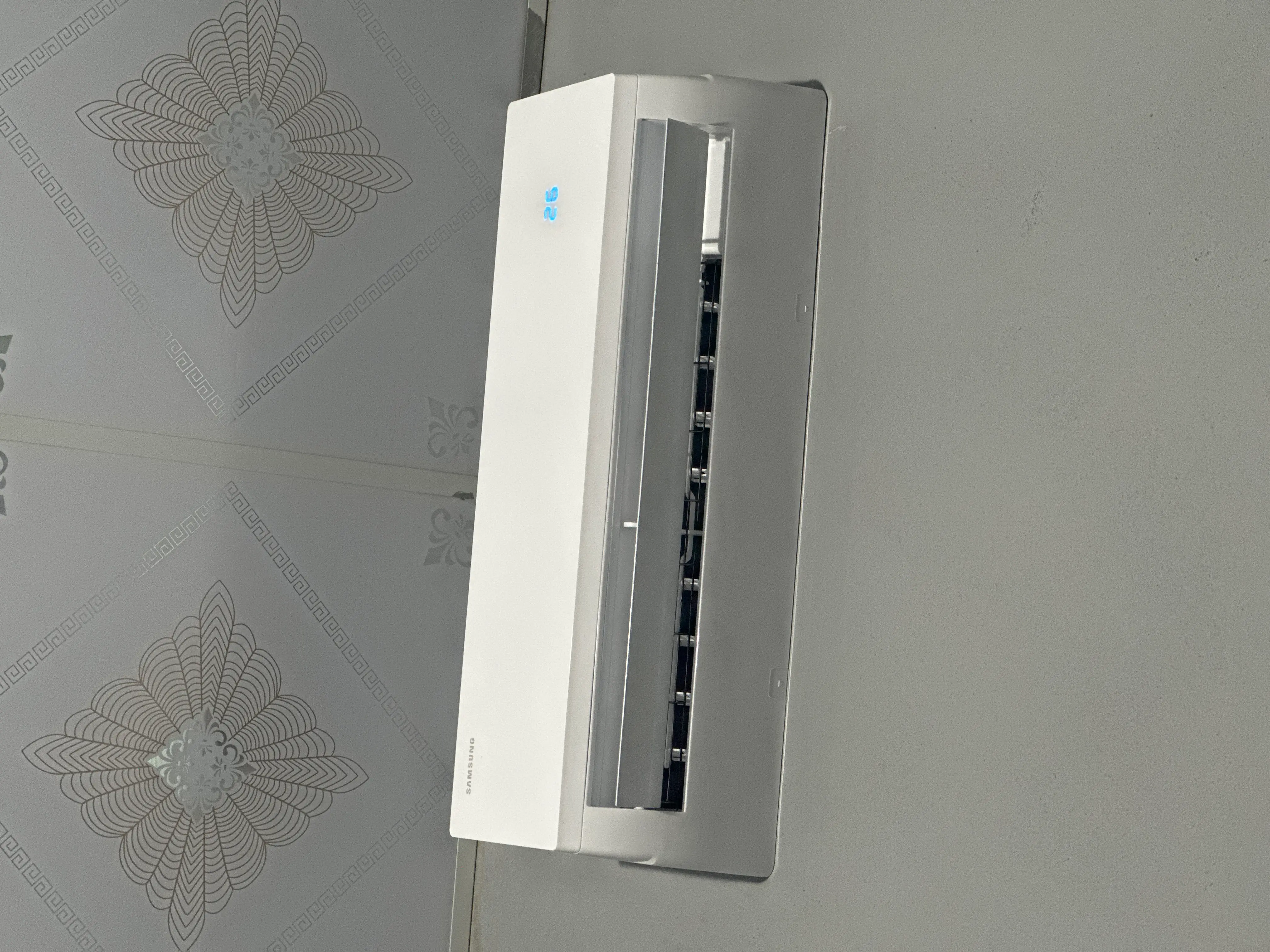 Khách hàng review Máy lạnh Samsung Inverter 1 HP AR40H09D0ATNSV 4