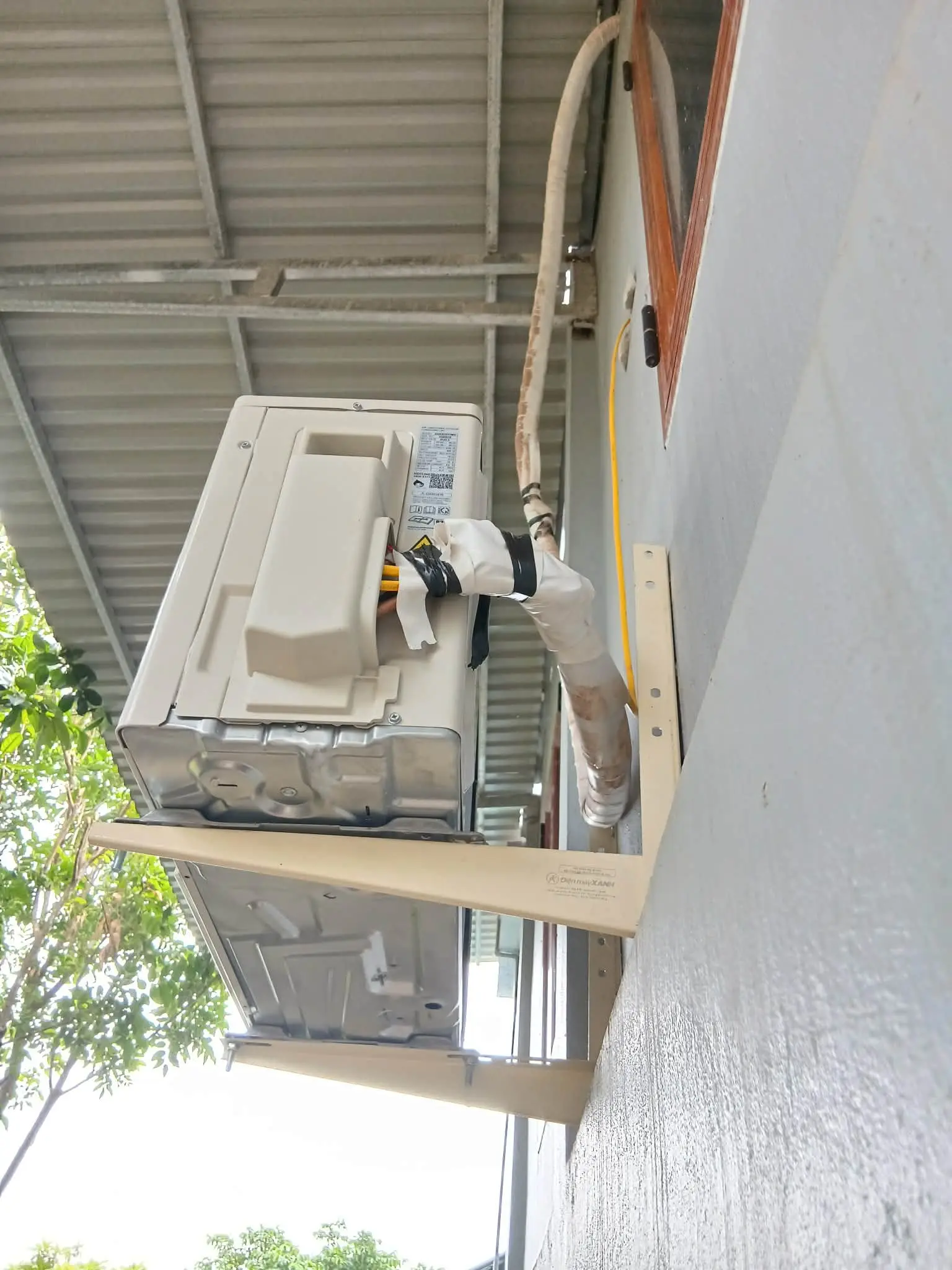 Khách hàng review Máy lạnh Daikin Inverter 1 HP ATKB25YVMV 8