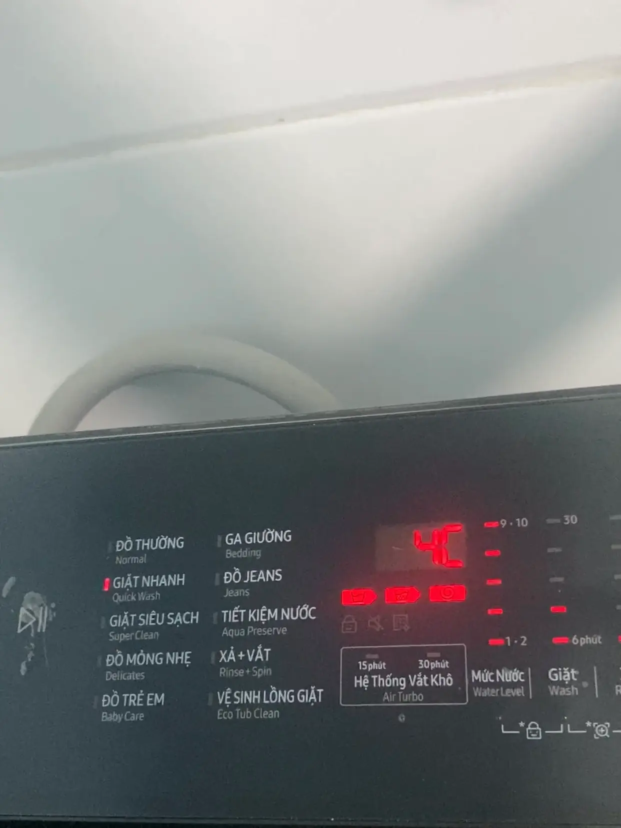 Khách hàng review Máy giặt Samsung Inverter 9.5 kg WA95CG4545BDSV 10