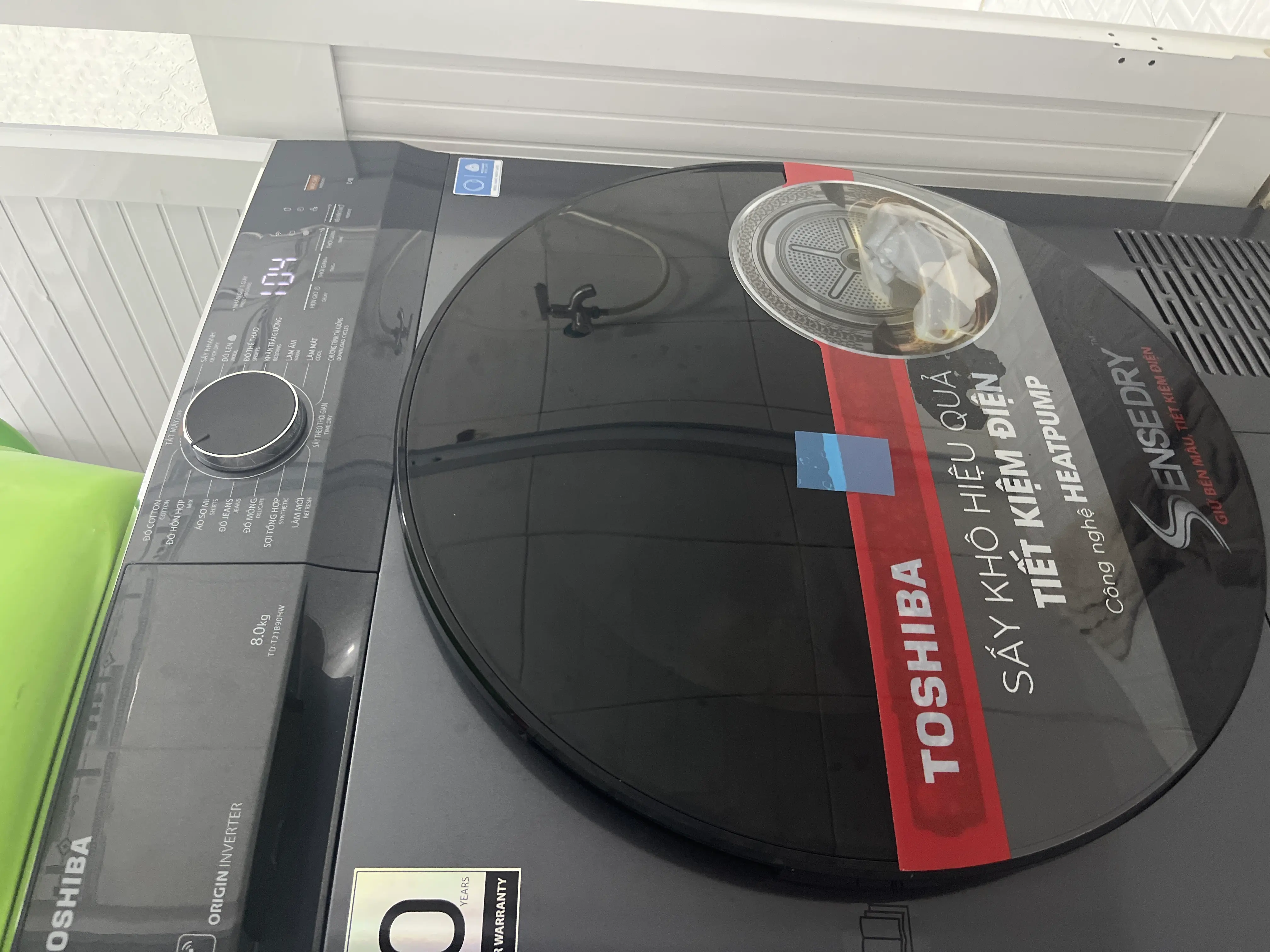 Khách hàng review Máy sấy bơm nhiệt Toshiba 8 kg TD-T21B90HWV(MG) 1