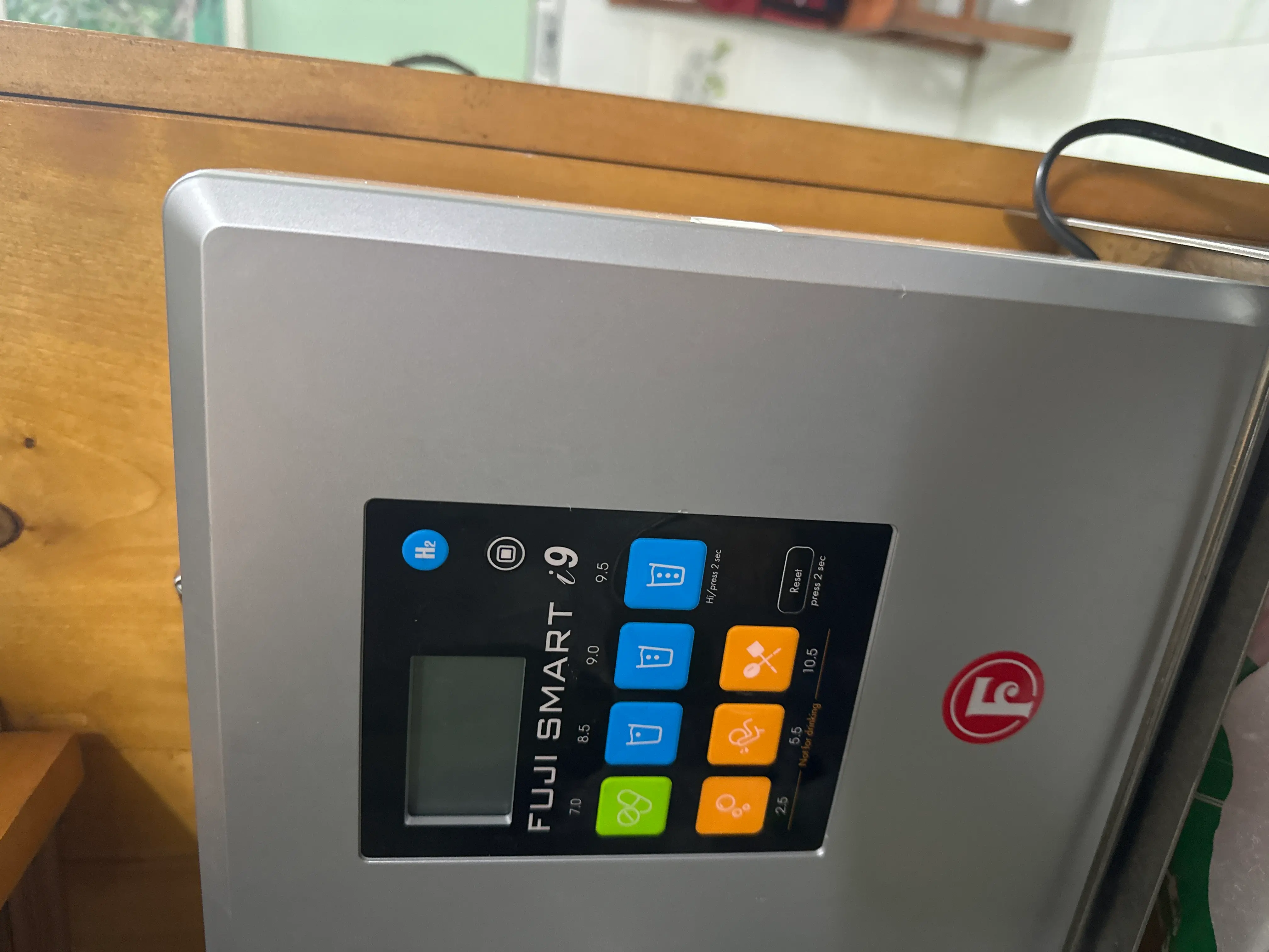 Khách hàng review Máy lọc nước điện giải ion kiềm Fuji Smart i9 10 tấm điện cực 1