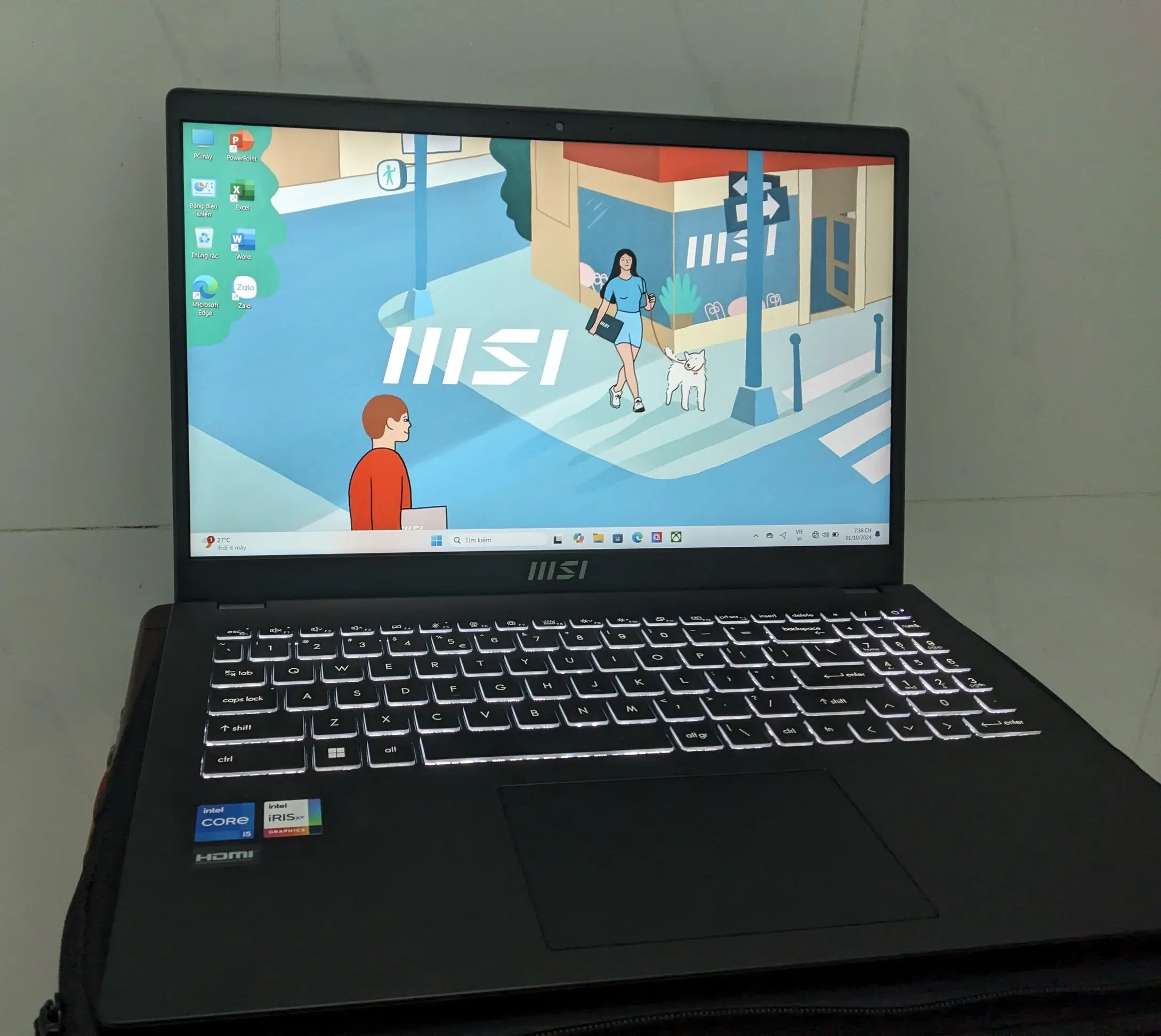 Khách hàng review Laptop MSI Modern 15 B12MO - 625VN (i5 1235U, 8GB, 512GB, Full HD, Win11) 1