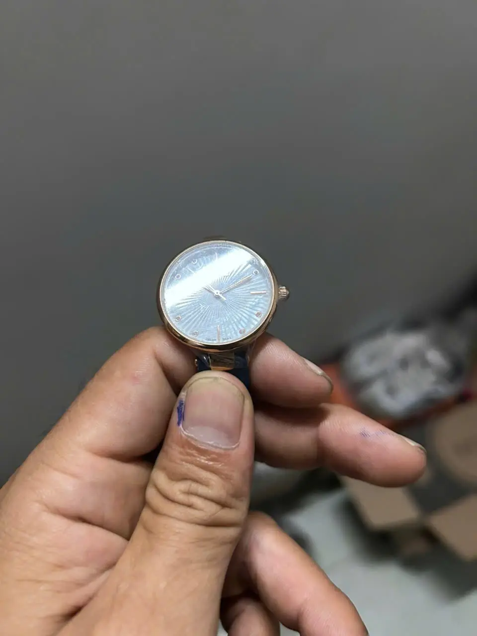 Khách hàng review Đồng hồ ELIO 30 mm Nữ EL097-01 1