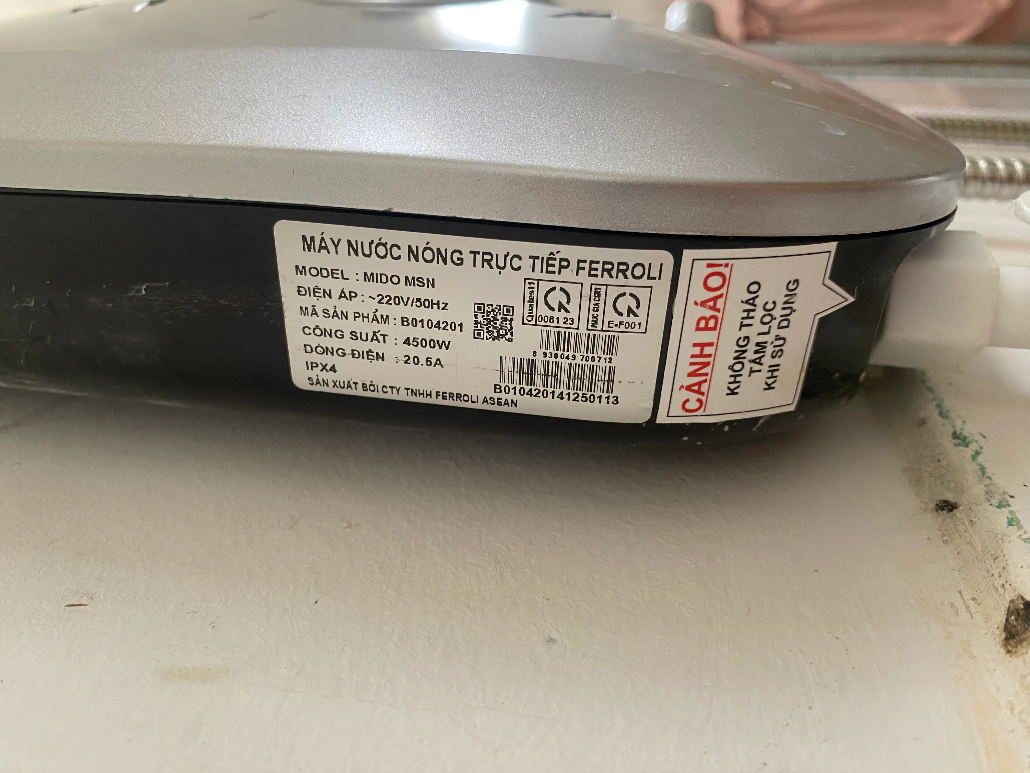 Khách hàng review Máy nước nóng trực tiếp Ferroli 4500W MIDO-MSN 4.5S 1
