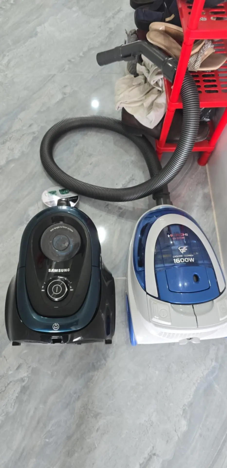 Khách hàng review Máy hút bụi dạng hộp Samsung VC18M21M0VN/SV-N 2
