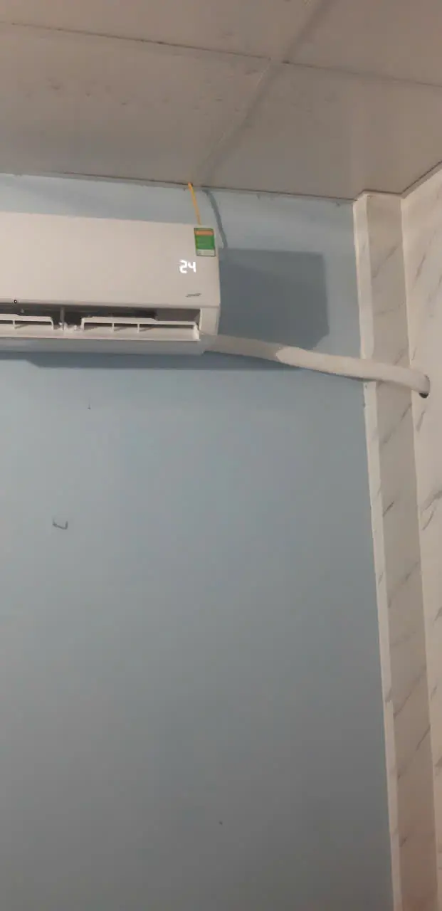 Khách hàng review Máy lạnh Comfee Inverter 1 HP CFS-10VDM 1