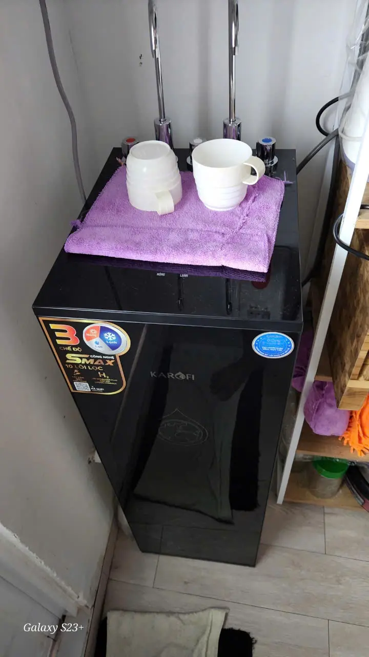 Khách hàng review Máy lọc nước RO nóng nguội lạnh Hydrogen Karofi KAD-X39 10 lõi 6