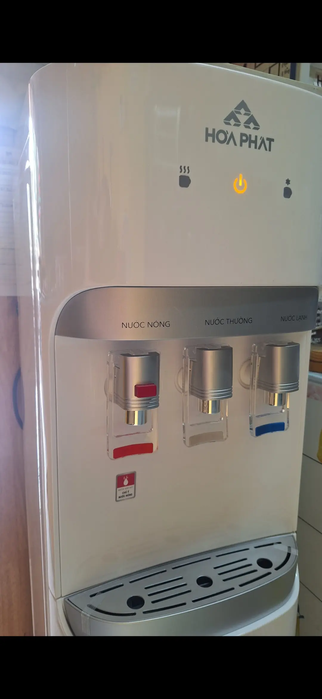 Khách hàng review Cây nước nóng lạnh Hòa Phát HHC383 670W 2