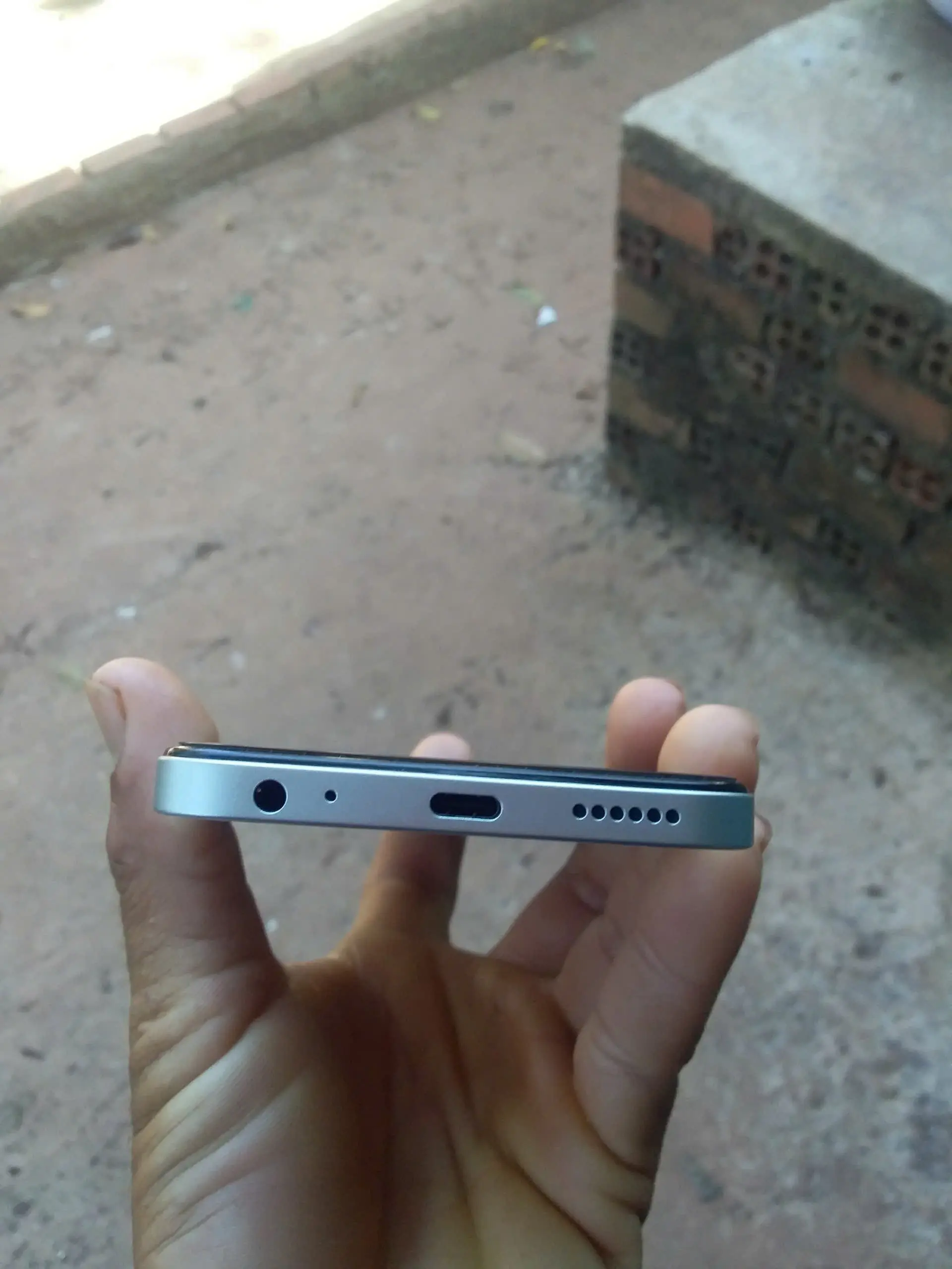 Khách hàng review Điện thoại Tecno Spark GO 1 3GB/64GB 4