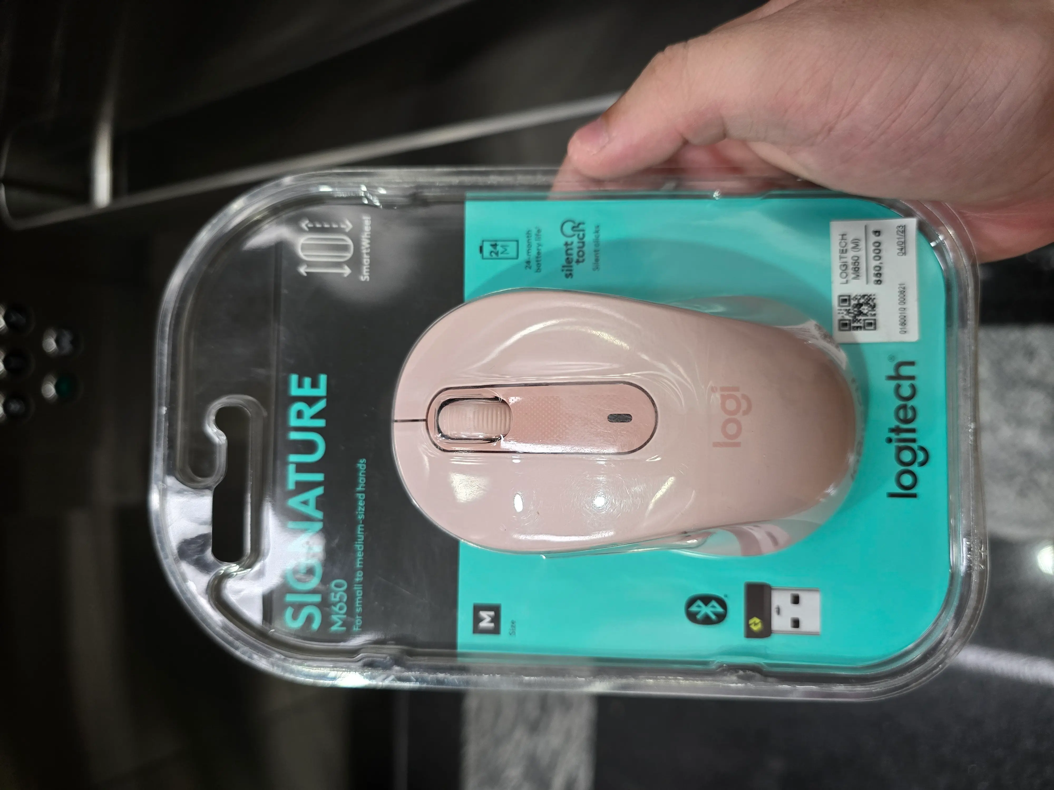 Khách hàng review Chuột Bluetooth Silent Logitech Signature M650 3