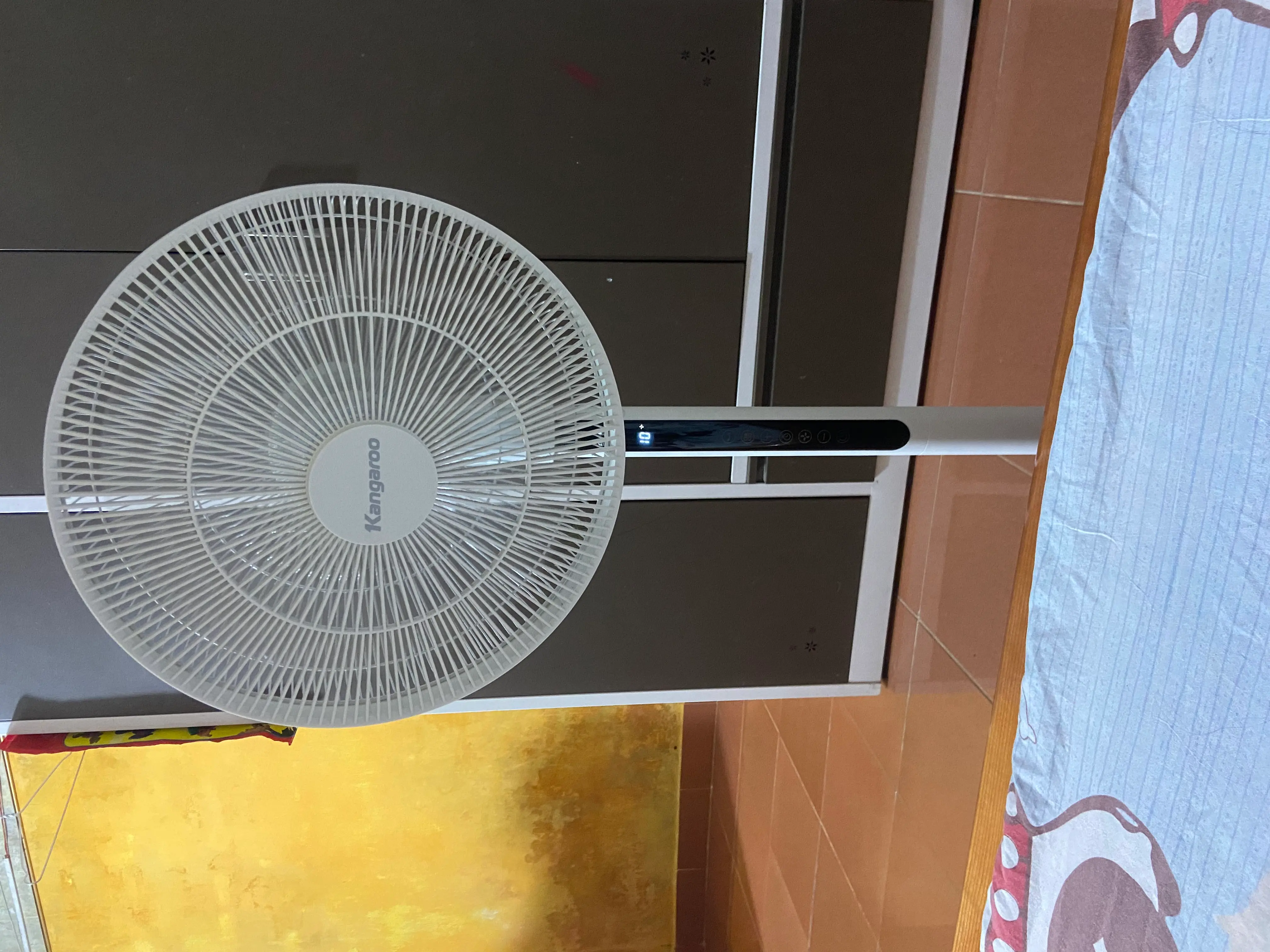 Khách hàng review Quạt đứng Kangaroo 9 cánh KG729 33W 3