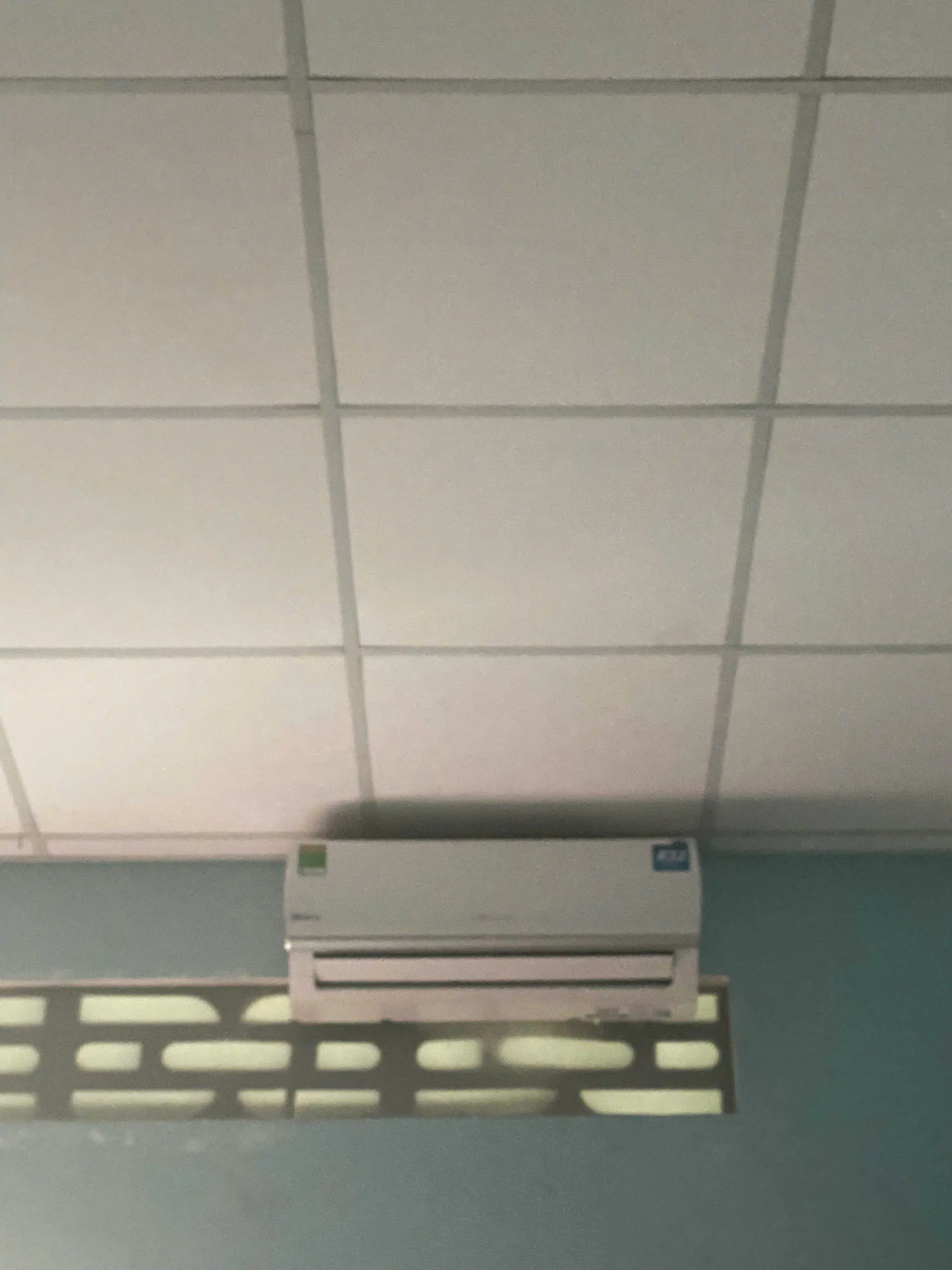 Khách hàng review Máy lạnh Funiki Inverter 1 HP HIC09TMU.ST3 12