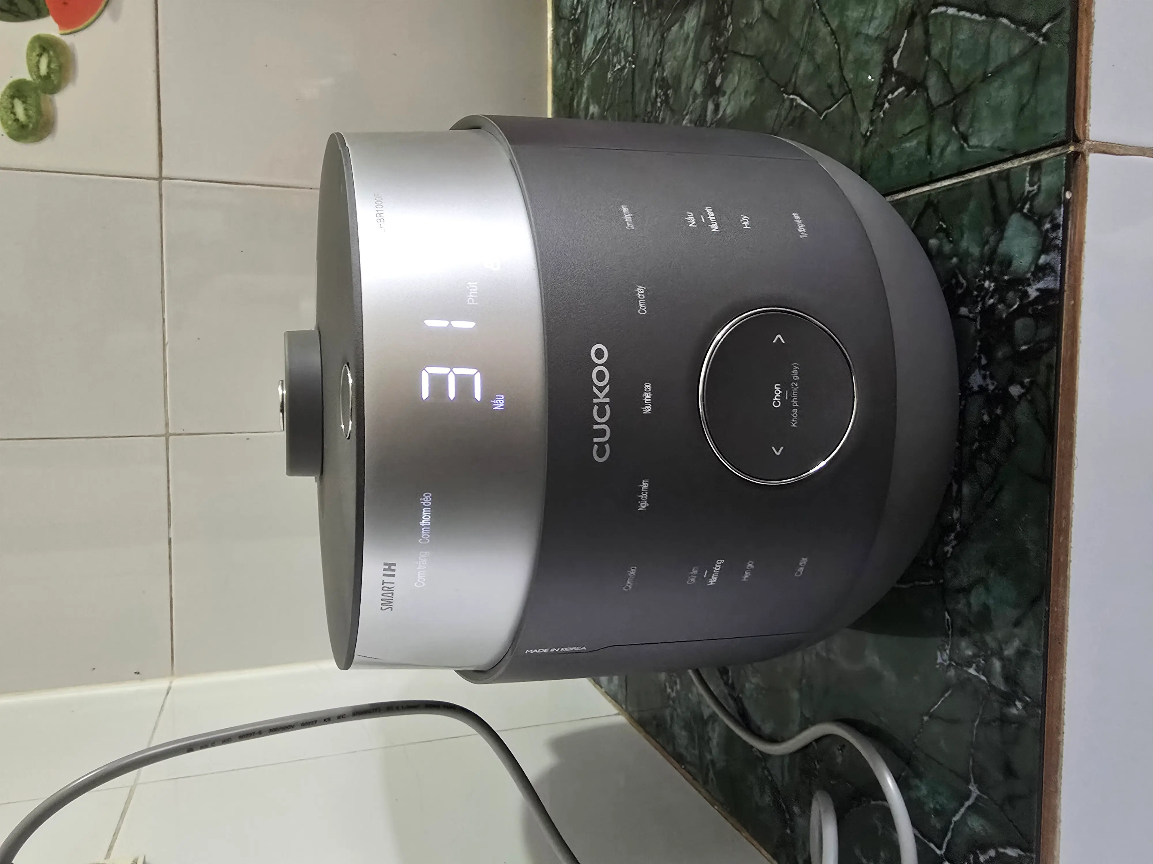 Khách hàng review Nồi cơm áp suất cao tần Cuckoo 1.8 lít CRP-LHBR1000F 2