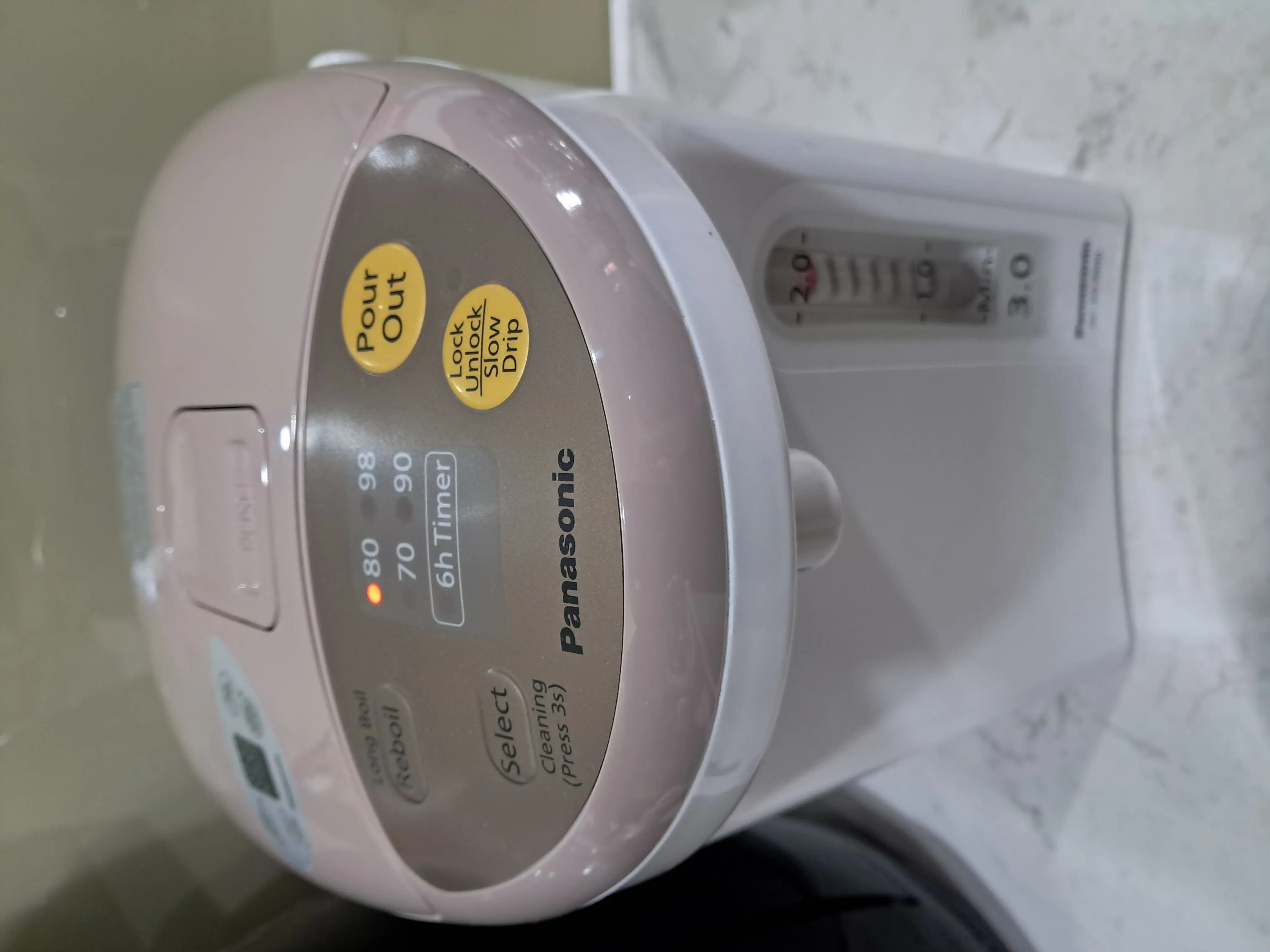Khách hàng review Bình thủy điện Panasonic NC-EG3000CSY 3 lít 2