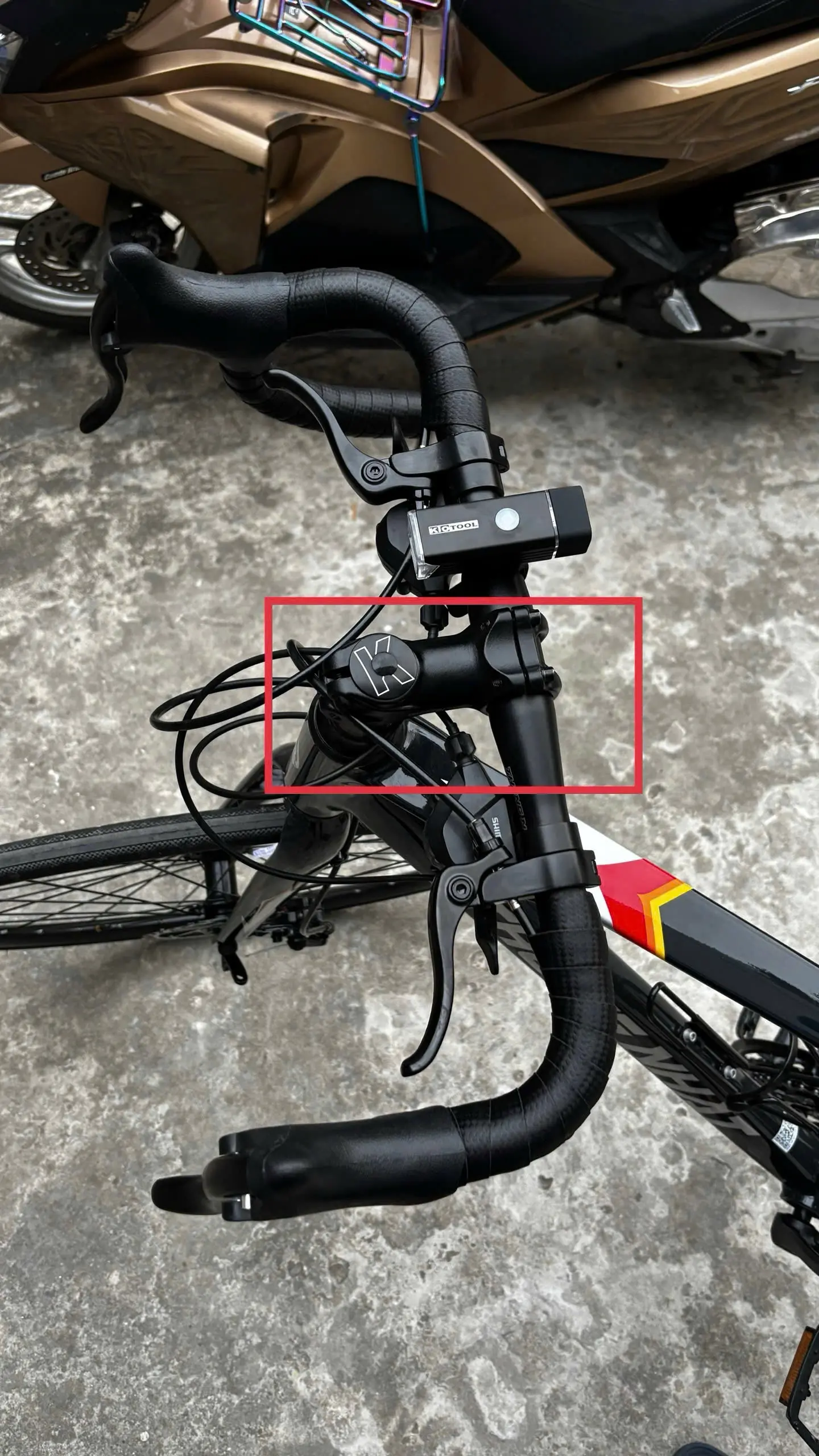 Khách hàng review Xe Đạp Thể Thao Thống Nhất RPD V5 700C Đen 2