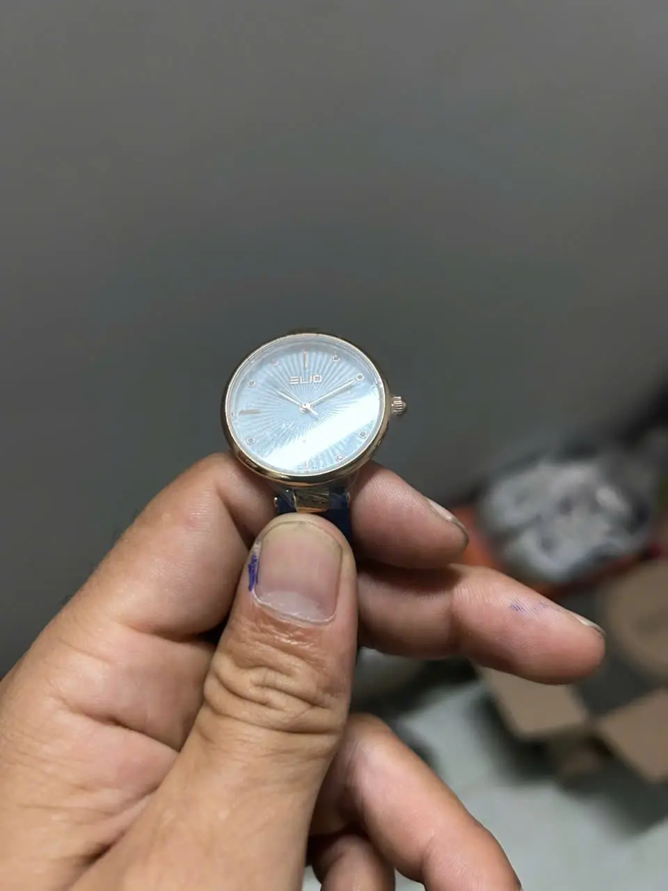 Khách hàng review Đồng hồ ELIO 30 mm Nữ EL097-01 3